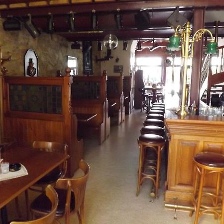 Hotel "Zur Sonne" Querfurt Luaran gambar