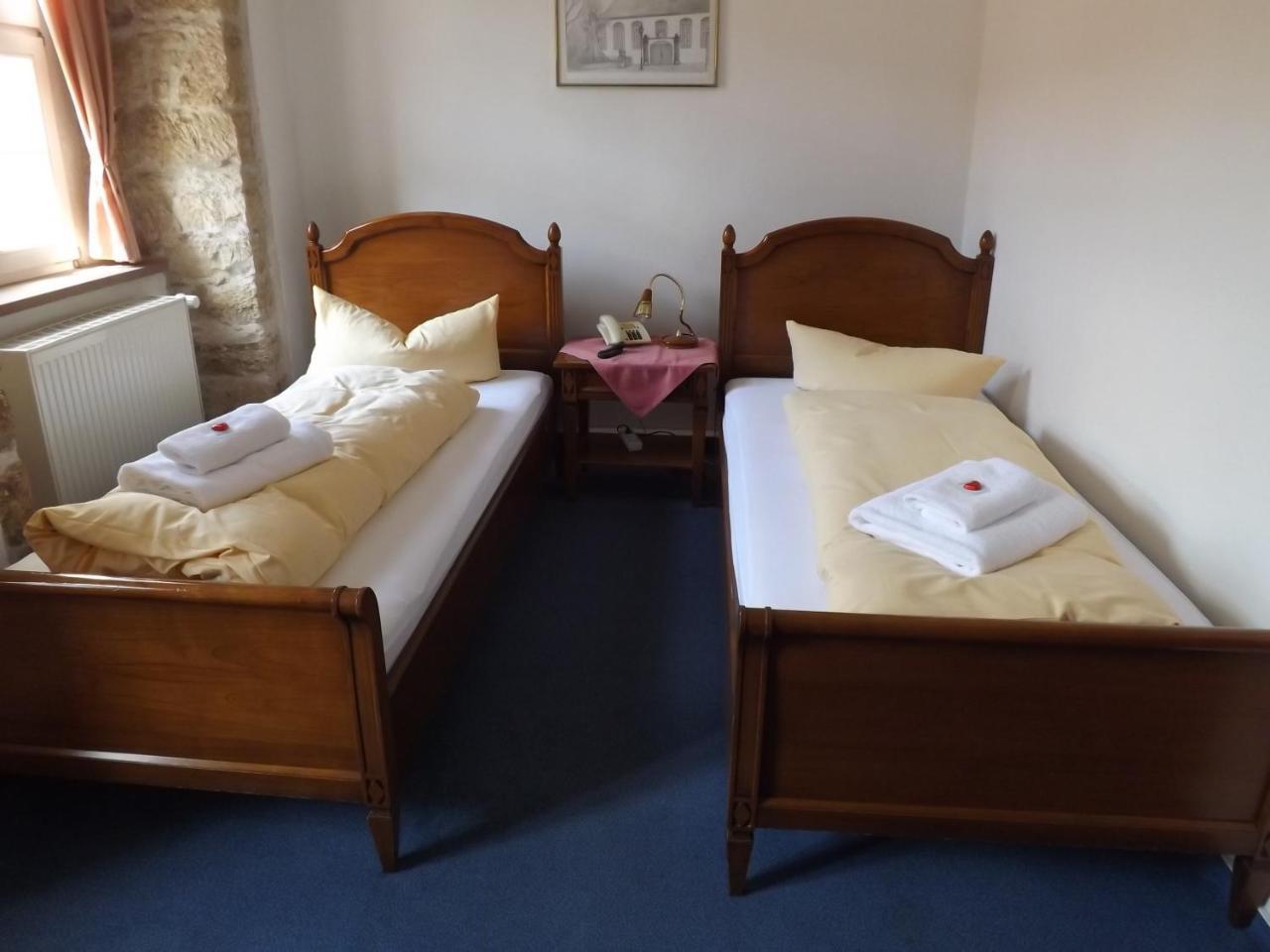 Hotel "Zur Sonne" Querfurt Luaran gambar
